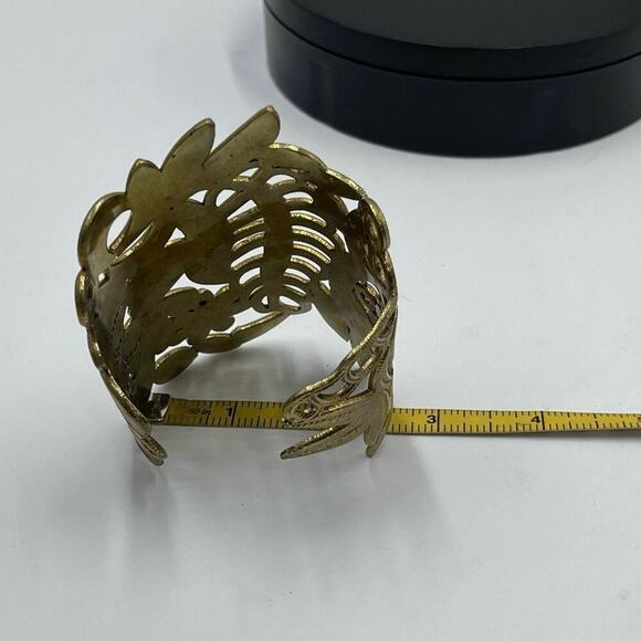 Large Filigree Ornate Lace Floral Leaf Gold Tone Wide Textured Cuff Bracelet - Picture 10 of 10